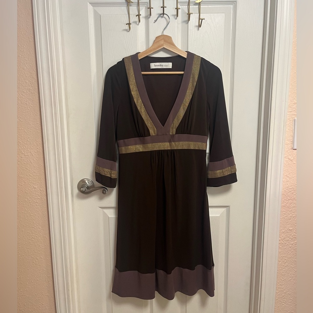 Laundry by Design Brown and Gold 3/4 Sleeve V Neck Dress 🤎✨